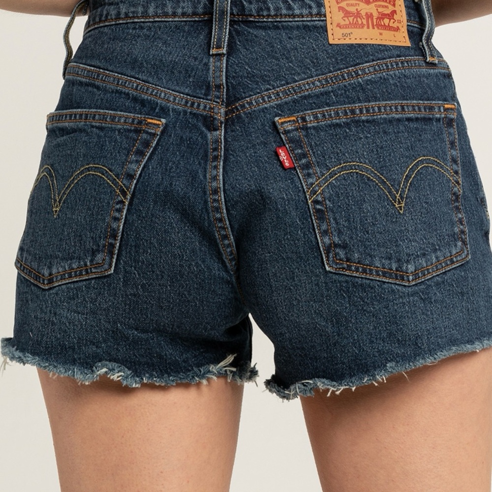 501s Levi denim dark wash size 27 - Picture 2 of 14